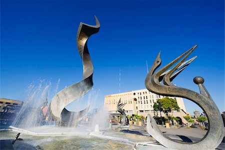 sculpture water fountains - Modern art sculpture, Guadalajara, Mexico, North America Stock Photo - Rights-Managed, Code: 841-03868590