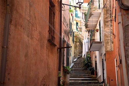 estrecho (angosto) - Monterosso, Cinque Terre, l'UNESCO World Heritage Site, Ligurie, Italie, Europe Photographie de stock - Rights-Managed, Code: 841-03868685