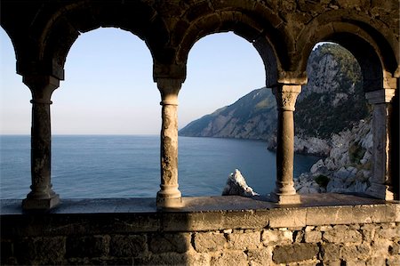 sea cave - Looking at the Byron cave from the St. Peters Cloister, Portovenere, UNESCO World Heritage Site, Liguria, Italy, Europe Stock Photo - Rights-Managed, Code: 841-03868688