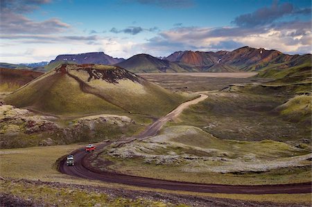 Petit volcan et les montagnes de Nordunamshraun, à partir de Namshraun, zone de Landmannalaugar, région de Fjallabak, Islande, régions polaires Photographie de stock - Rights-Managed, Code: 841-03869376