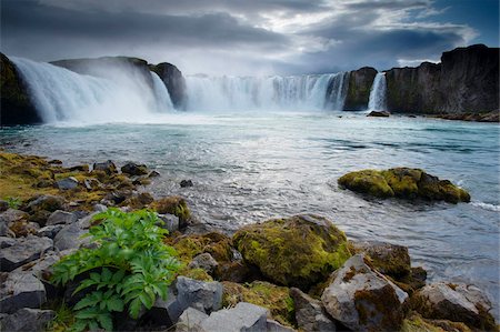 Godafoss waterfall (Fall of the Gods), between Akureyri and Myvatn, in the north (Nordurland), Iceland, Polar Regions Stock Photo - Rights-Managed, Code: 841-03869370