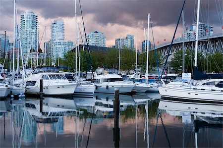 simsearch:841-05784525,k - Courtier Marina baie et pont de la rue Granville, False Creek, Vancouver, Colombie-Britannique, au Canada, l'Amérique du Nord Photographie de stock - Rights-Managed, Code: 841-03869611