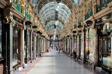 Interior of Cross Arcade, Leeds, West Yorkshire, England, United Kingdom, Europe Fotografie stock - Rights-Managed, Codice: 841-03869746