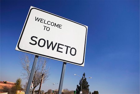 Soweto road sign, Soweto, Johannesburg, Gauteng, Afrique du Sud, Afrique Photographie de stock - Rights-Managed, Code: 841-03870059