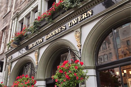 pub - Deacon Brodie's Tavern, Royal Mile, Old Town, Edinburgh, Scotland, United Kingdom, Europe Stock Photo - Rights-Managed, Code: 841-03870435