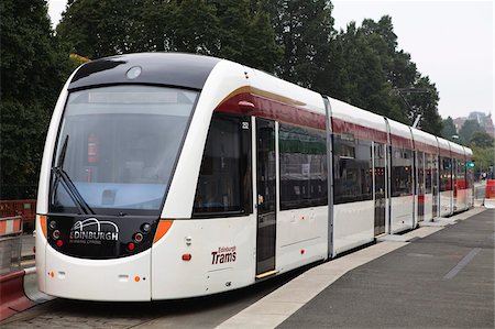 Edinburgh Tram, Princes Street, Edinburgh, Scotland, United Kingdom, Europe Foto de stock - Con derechos protegidos, Código: 841-03870432