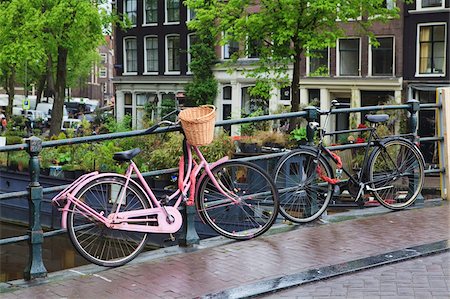 Pink bicycle, Brouwersgracht, Amsterdam, Netherlands, Europe Stock Photo - Rights-Managed, Code: 841-03870466