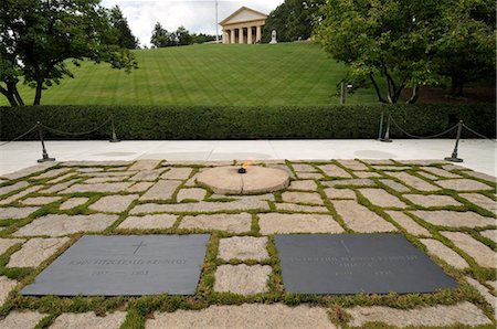 sepultura - Kennedy graves in Arlington cemetery, Virginia, United States of America, North America Foto de stock - Con derechos protegidos, Código: 841-03870547