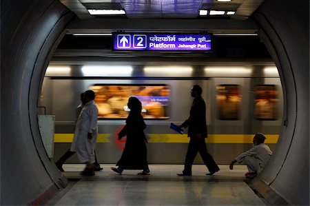 picture on subway - Subway, Delhi, India, Asia Stock Photo - Rights-Managed, Code: 841-03870646