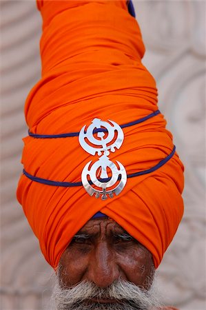 Sikh warrior in Gurdwara Sisganj, Old Delhi, India, Asia Stock Photo - Rights-Managed, Code: 841-03870651