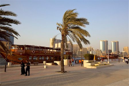 dubai palm city - View of Dubai Creek, Dubai, United Arab Emirates, Middle East Stock Photo - Rights-Managed, Code: 841-03870806