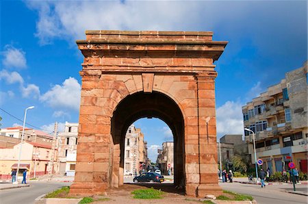 simsearch:841-06804543,k - Bab El Tenes, old entrance gate to the town of Cherchell, Algeria, North Africa, Africa Foto de stock - Con derechos protegidos, Código: 841-03871093