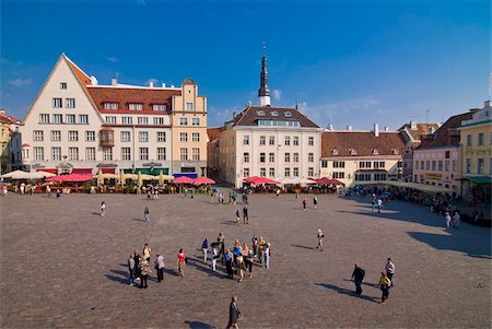 simsearch:841-03673885,k - Raekoja Plats (Town Hall Square), Old Town of Tallinn, UNESCO World Heritage Site, Estonia, Baltic States, Europe Foto de stock - Con derechos protegidos, Código: 841-03871228