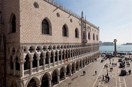 st marks square venice - Doge's Palace and St. Mark's Square seen form the Basilica balcony, Venice, UNESCO World Heritage Site, Veneto, Italy, Europe Stock Photo - Rights-Managed, Code: 841-03871293