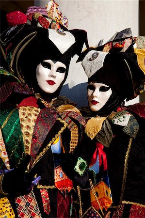 Costumes and masks during Venice Carnival, Venice, Veneto, Italy, Europe Foto de stock - Direito Controlado, Número: 841-03871328