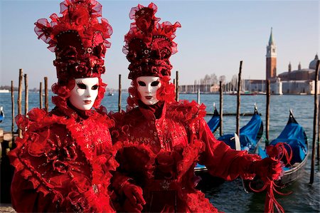 Costumes and masks during Venice Carnival, Venice, UNESCO World Heritage Site, Veneto, Italy, Europe Foto de stock - Con derechos protegidos, Código: 841-03871331