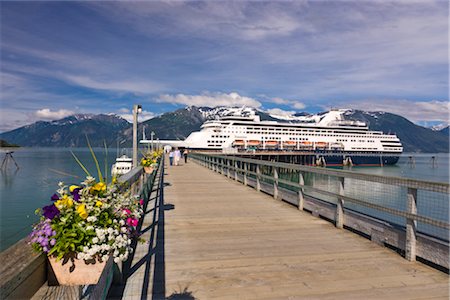 simsearch:854-05974498,k - Cruise ship docked at Haines harbor in Portage Cove, Haines, Southeast Alaska, Summer Stock Photo - Rights-Managed, Code: 854-05974275