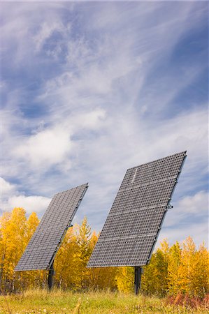 Photovoltaic Solar Array, Us Army Corps Of Engineers Chena River Lakes Flood Control Project, Visitors Center, Fall, Fairbanks, Alaska, Usa Fotografie stock - Rights-Managed, Codice: 854-08028208