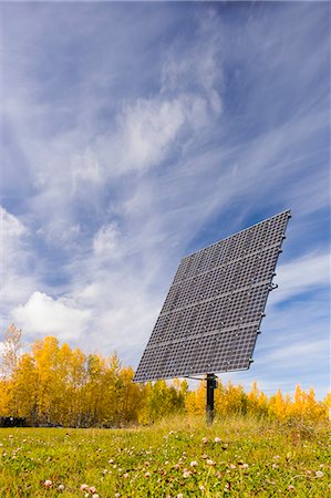 piatto (superficie) - Photovoltaic Solar Array, Us Army Corps Of Engineers Chena River Lakes Flood Control Project, Visitors Center, Fall, Fairbanks, Alaska, Usa Fotografie stock - Rights-Managed, Codice: 854-08028209