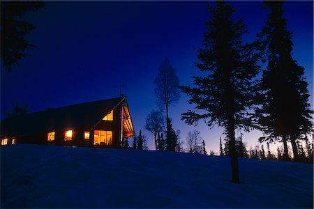 Cabane en bois rond à la maison à la tombée de la nuit/nFinger lac AK Photographie de stock - Rights-Managed, Code: 854-02955480