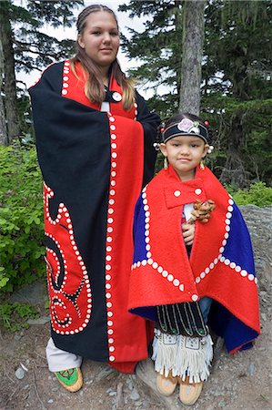 Young female members of the *Children of All Nations* dance group Mt Roberts Juneau Alaska Southeast Fotografie stock - Rights-Managed, Codice: 854-02955768