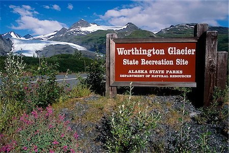 View of Worthington Glacier near Valdez. Summer in Southcentral Alaska. Foto de stock - Con derechos protegidos, Código: 854-02956081