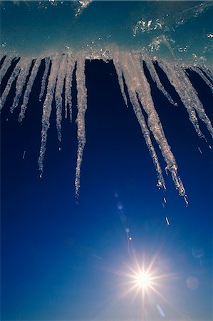 simsearch:400-07297789,k - Icicles @ Southeast Alaska Winter Scenic Foto de stock - Con derechos protegidos, Código: 854-02956118