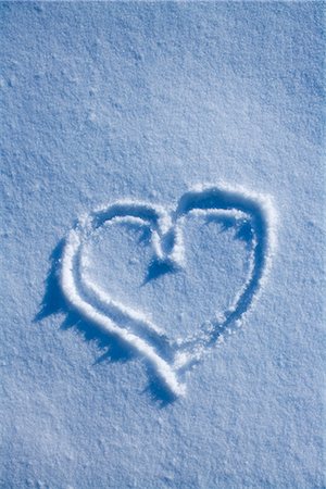 Drawing of heart in blanket of fresh snow winter Alaska Stock Photo - Rights-Managed, Code: 854-02956164