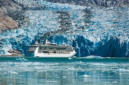 simsearch:854-03392534,k - Royal Carribean cruise ship *Serenade of the Seas* in Endicott Arm near Dawes Glacier, Tracy Arm- Fords Terror National Wilderness, Southeast Alaska Stock Photo - Rights-Managed, Code: 854-03392535