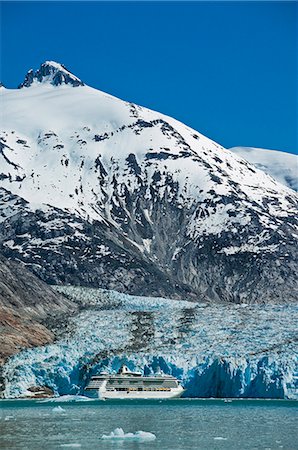 simsearch:854-03392534,k - Royal Carribean cruise ship *Serenade of the Seas* in Endicott Arm near Dawes Glacier, Tracy Arm- Fords Terror National Wilderness, Southeast Alaska Stock Photo - Rights-Managed, Code: 854-03392532