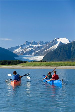 simsearch:854-03538087,k - Kayakers kayaking in double sea-kayaks near Juneau in Inside Passage with view of Mendenhall Glacier Alaska Foto de stock - Con derechos protegidos, Código: 854-03538093