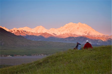 Visitors view the sunrise on MtMcKinley near Eielson Visitor Center Denali National Park Alaska Stock Photo - Rights-Managed, Code: 854-03538136