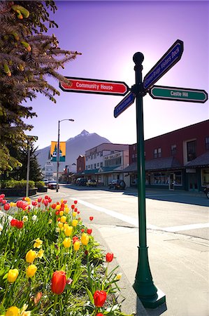 sitka - Panneau de signalisation de carrefour dans le centre-ville de Sitka, en Alaska au cours de l'été Photographie de stock - Rights-Managed, Code: 854-03538634