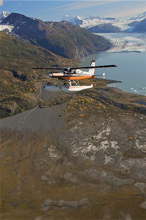 Vol Turbo Beaver voir colonie glacier durant l'été dans le centre-sud de l'Alaska Photographie de stock - Rights-Managed, Code: 854-03538709