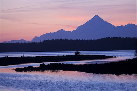 simsearch:854-03538698,k - Sunset over Mt. St. Elias and Monte Bay, Yakutat, Alaska Stock Photo - Rights-Managed, Code: 854-03539103