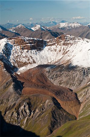 simsearch:854-03646675,k - Luftbild von ein Blockgletscher füllt eine Schüssel Berg in der Brookskette nahe dem Itkillik-Tal in Gates Arctic National Park & Preserve, Arktische Alaska, Sommer Stockbilder - Lizenzpflichtiges, Bildnummer: 854-03646633