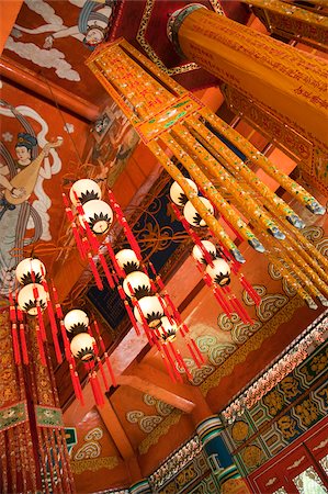 po lin monastery - Interior of the main hall of Po Lin Monastery, Lantau Island, Hong Kong Stock Photo - Rights-Managed, Code: 855-05984067