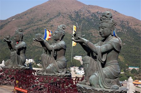 simsearch:855-05984035,k - Buddhist statues at Ngon Ping, Po Lin monastery, Lantau Island, Hong Kong Foto de stock - Con derechos protegidos, Código: 855-05984094