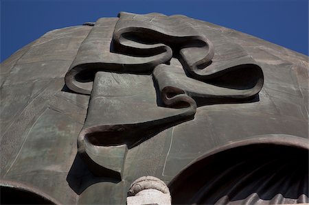 simsearch:855-05984035,k - Giant Buddha statue at Ngon Ping, Po Lin monastery, Lantau Island, Hong Kong Foto de stock - Con derechos protegidos, Código: 855-05984096