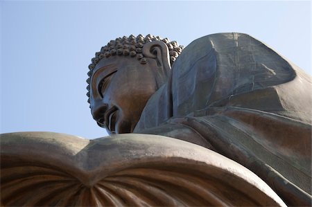 simsearch:855-05984035,k - Giant Buddha statue at Ngon Ping, Po Lin monastery, Lantau Island, Hong Kong Foto de stock - Con derechos protegidos, Código: 855-05984097