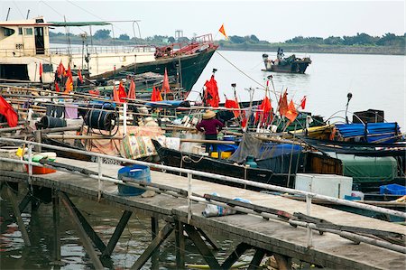 fish market in china - The Nineteenth Bay Embankment, Panyu, Guangdong, China Stock Photo - Rights-Managed, Code: 855-05984155