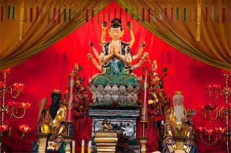 simsearch:855-05984249,k - Goddess guanyin shrine at Tsing Shan Temple, New Territories, Hong Kong Fotografie stock - Rights-Managed, Codice: 855-05984219