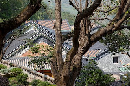 simsearch:855-05984592,k - Toits de sanctuaires à Tsing Shan temple, New Territories, Hong Kong Photographie de stock - Rights-Managed, Code: 855-05984236