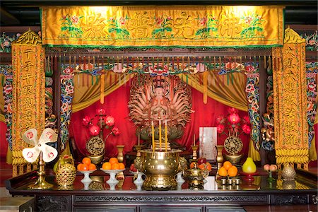 simsearch:855-05984209,k - Shrine of Thousand Hands Goddess guanyin at Ching Wan Koon, Tsing Shan Temple, New Territories, Hong Kong Stock Photo - Rights-Managed, Code: 855-05984508