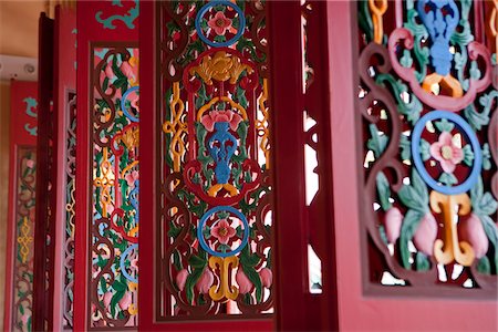 simsearch:855-05984195,k - Doors of the shrine at Ching Wan Koon, Tsing Shan Temple, New Territories, Hong Kong Stock Photo - Rights-Managed, Code: 855-05984521