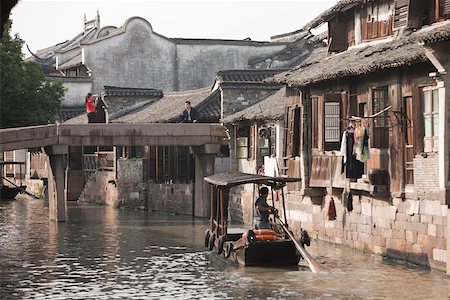 simsearch:855-05982587,k - Bootstour auf dem Kanal in der Altstadt von Wuzhen, Zhejiang, China Stockbilder - Lizenzpflichtiges, Bildnummer: 855-05982696