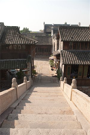 Pont de Dingsheng, vieille ville de Wuzhen, Zhejiang, Chine Photographie de stock - Rights-Managed, Code: 855-05982737