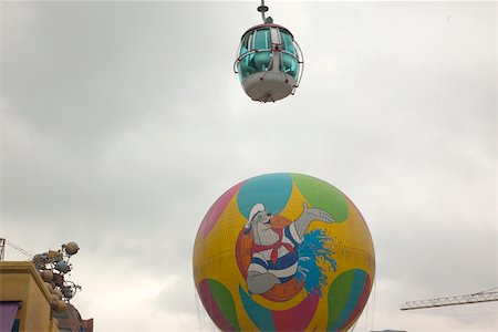 simsearch:855-06313848,k - Téléphérique et ballon d'hélium à Ocean Park, Hong Kong Photographie de stock - Rights-Managed, Code: 855-05982981