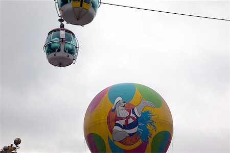 simsearch:855-06313848,k - Téléphérique et ballon d'hélium à Ocean Park, Hong Kong Photographie de stock - Rights-Managed, Code: 855-05982982