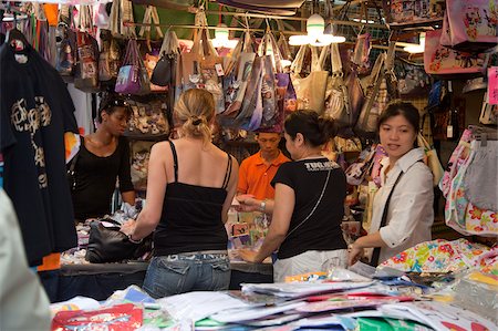 shop for travel bag - Shopping at Womens Street, Mongkok, Hong Kong Stock Photo - Rights-Managed, Code: 855-05983378